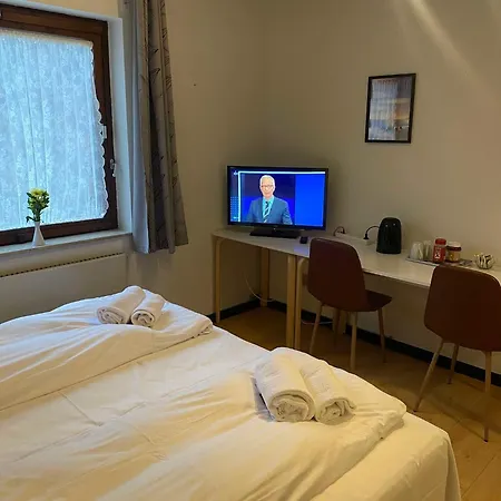 מלון Egtved Hotel 2*